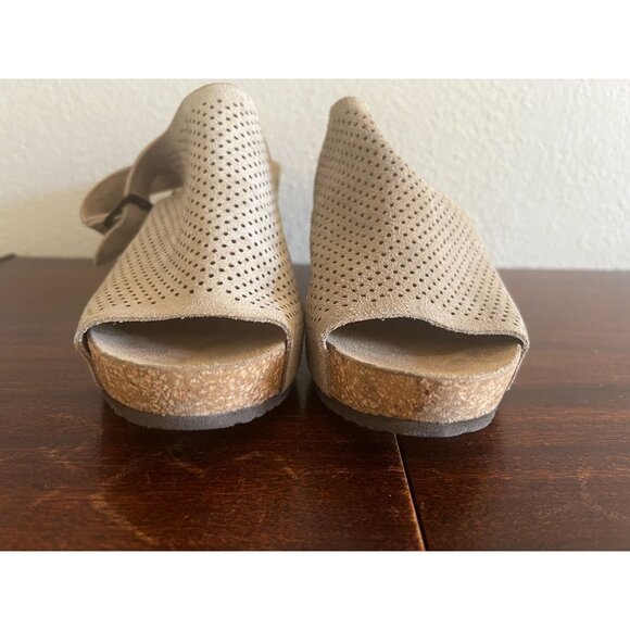 Marina Luna Comfort Wedge Sandals Platform Womens Sz 8/Eu38 Beige Suede Leather - Picture 10 of 11